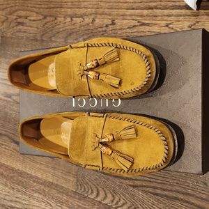 Used Gucci Suede Loafer with Herringbone tassel